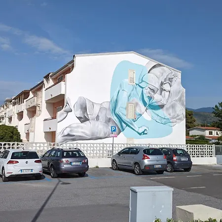 3 Min Walk To Award Winning Beaches! Appartement