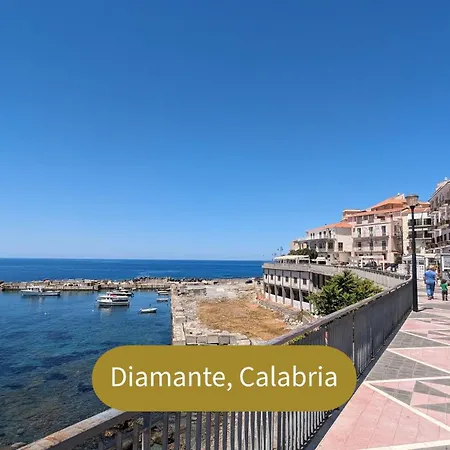 3 Min Walk To Award Winning Beaches! * Cipollina
